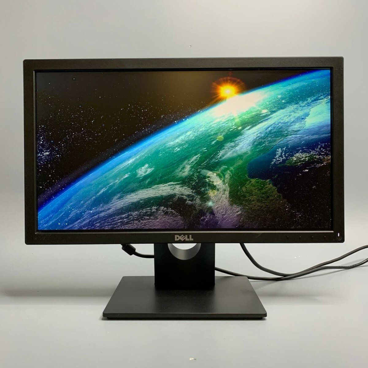 19.5' Монитор DELL E2016HV, 1600x900, 76 Гц, TN, черный