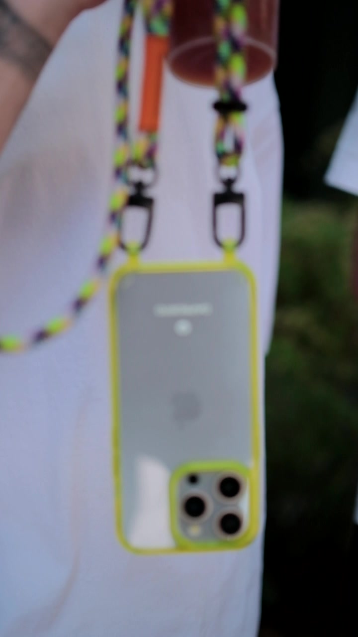Чехол для iPhone 15Pro "DAPROSTO LightGreenMadness" 20х10х3см, 106г — фото 1