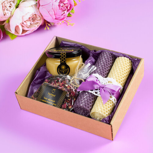 Подарок на Новый год день рождения жене любимой маме Подарочный набор с медом и чаем Уютное чаепитие Фиолетовый NeMed 20х15см 1515₽