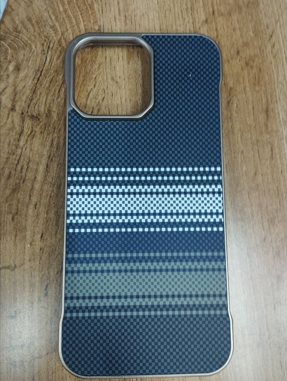 Vintage Stripe Armor Case for iPhone 14 PRO MAX – Защитный Чехол с Текстурными Полосами