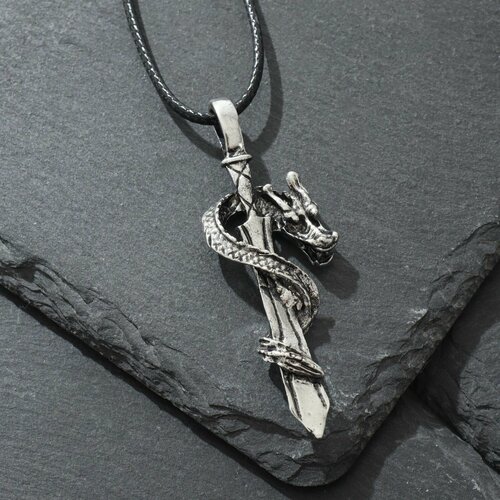 фото Колье кулон унисекс "дракон" с мечом, металл, серебряный ma.brand