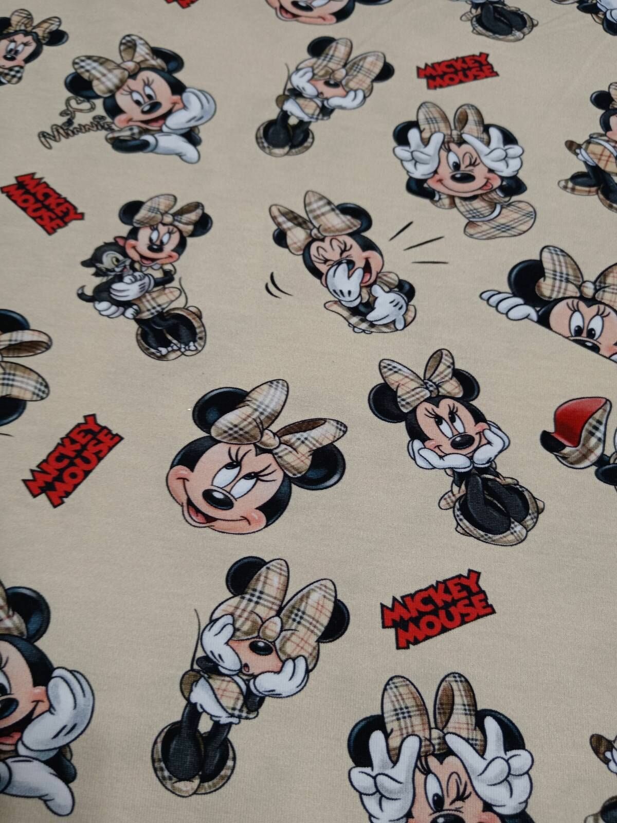 Кулирка с лайкрой 95/5 "микки" ширина 180см, высота 100см ткань для футболки, шорт, брюк, сарафана