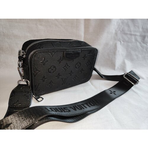 Сумка кросс-боди  Черная, фактура бархатистая, черный