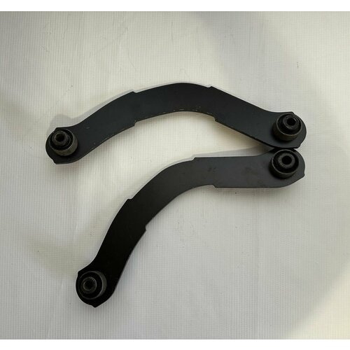 Рычаги задние митсубиси ланцер 9 Mitsubishi Lancer 9 серпы левый правый комплект