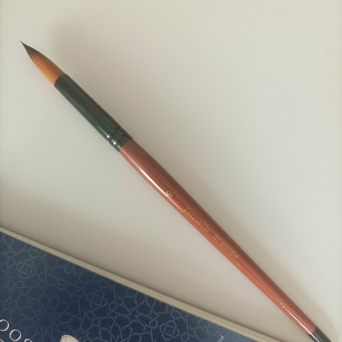 Кисть синтетика Pennelo круглая N 9 короткая ручка 479₽