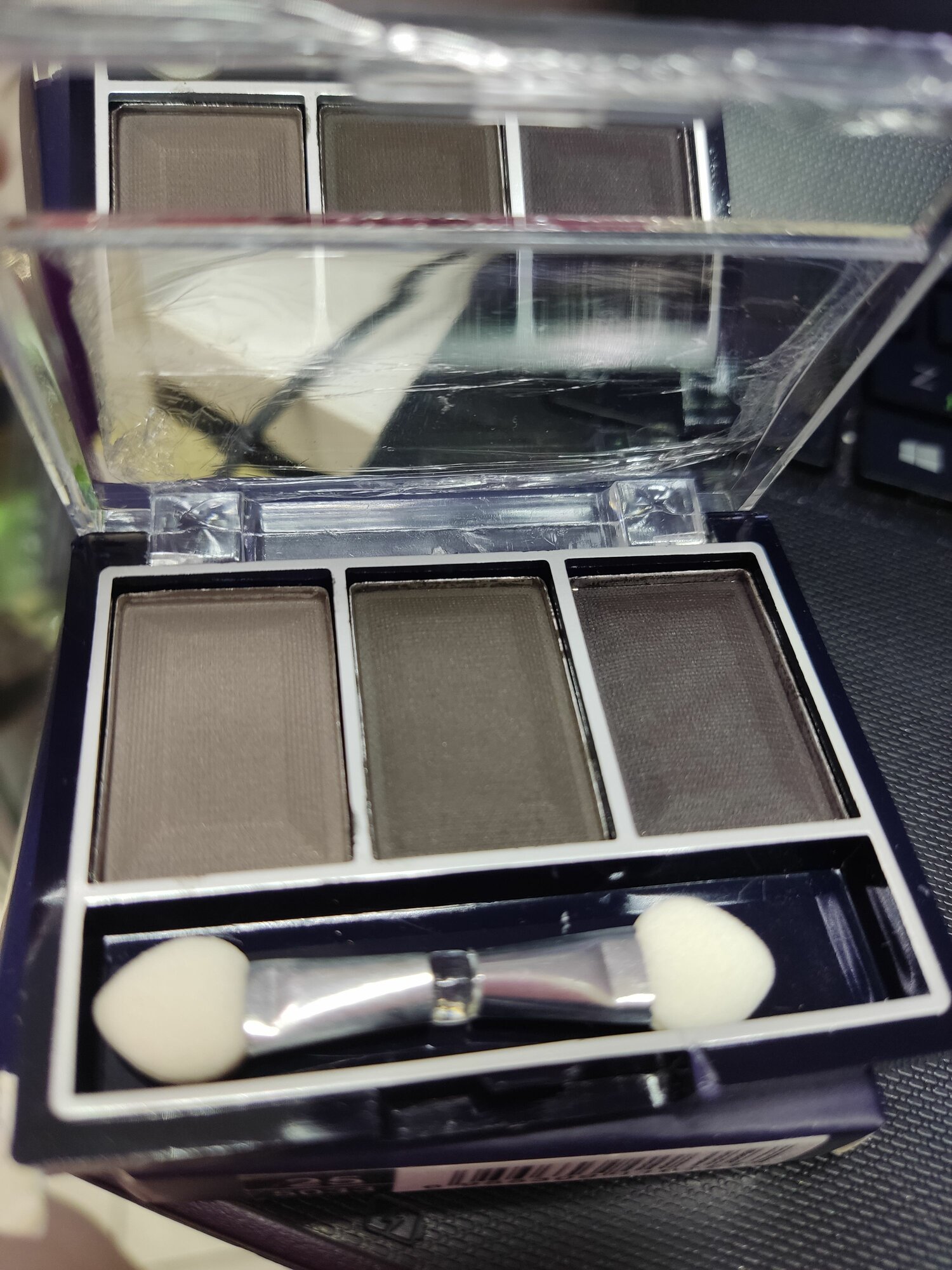 MildLook Тени для век 3-х цветные ES D-5033 тон №25 матовые компактные