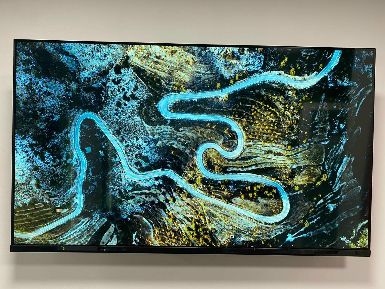 Телевизор 32" диагональ Smart Android 14 FullHd
