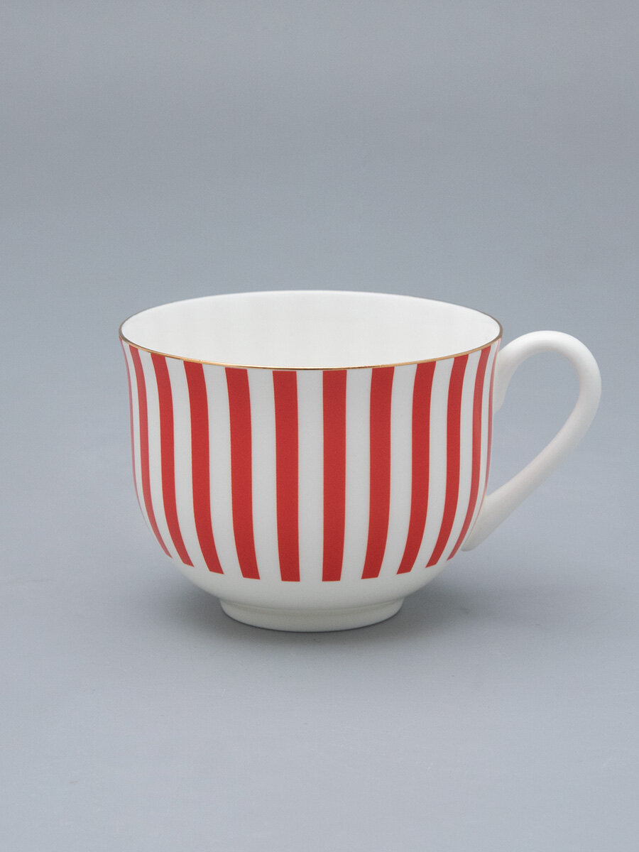 Чайная пара Да и нет, форма Ландыш, Императорский фарфоровый завод, костяной фарфор, красный, отводка золотом, 345 мл — фото 1