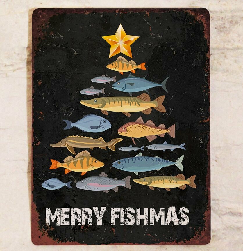 Прикольная новогодняя табличка в подарок рыбаку на новый год Happy Fishmas металл 20х30 см.