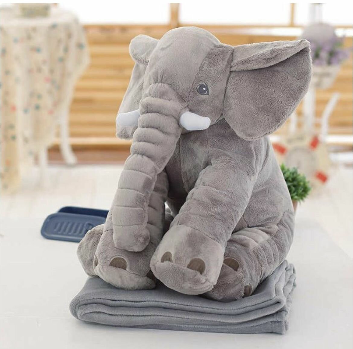 Мягкая игрушка - подушка Слон с пледом внутри, 60 см