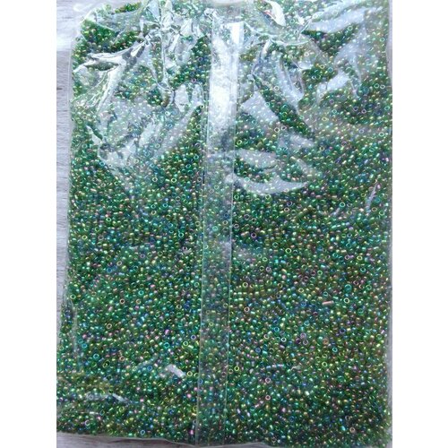 Бисер перламутровый зелёный 450гр.