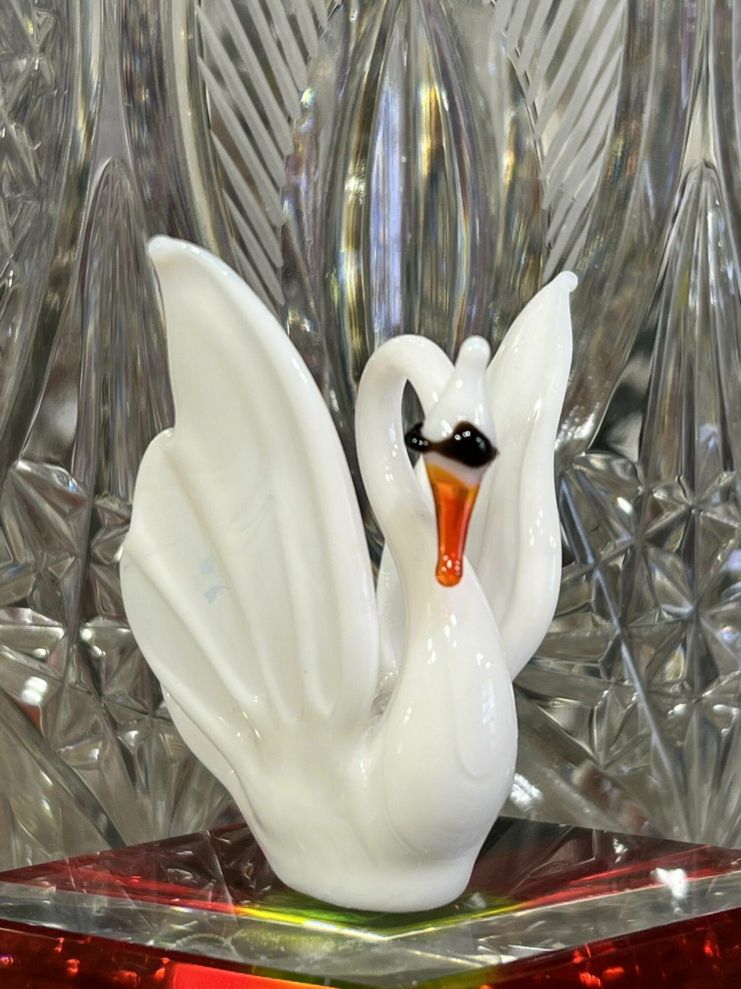 фото Фигурка из стекла "Белый Лебедь"