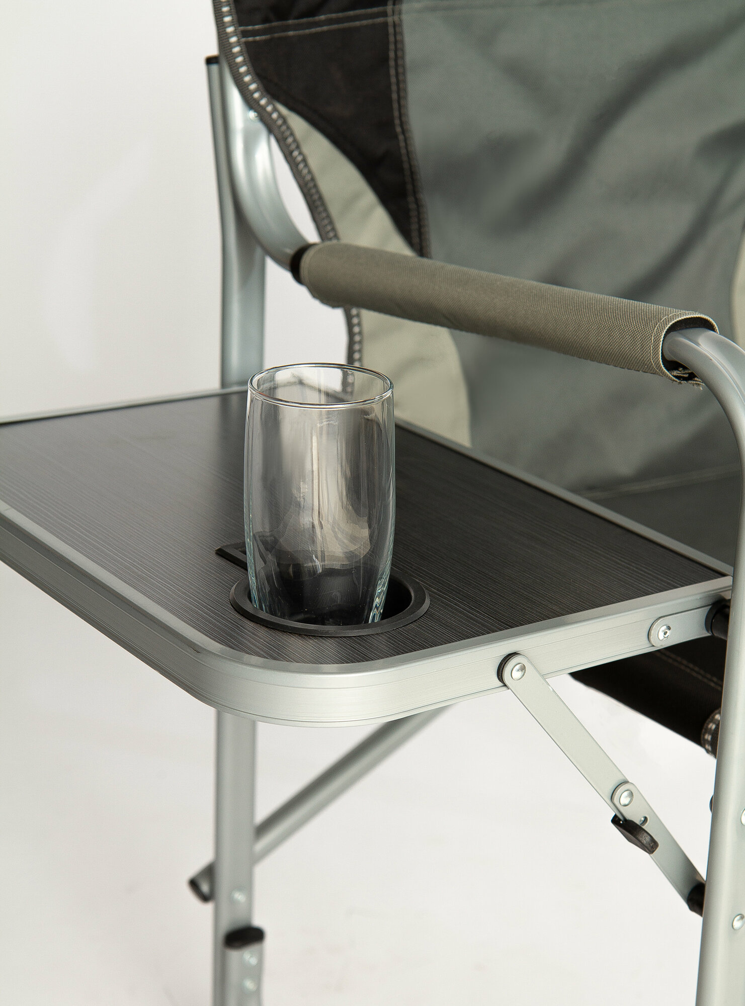 Дачное кресло с раскладным столиком Indefini - фотография № 13