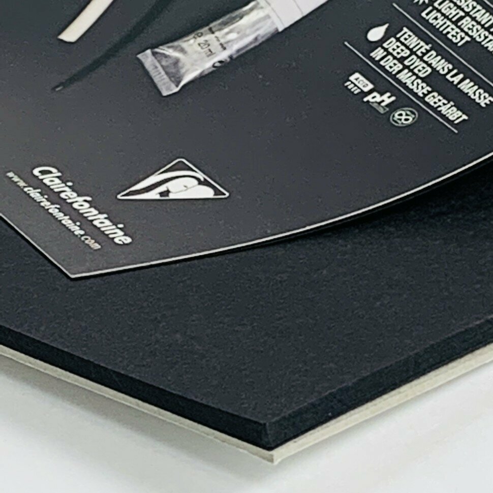 Скетчбук-склейка Clairefontaine "Carb'ON" А4 20 л 120 г, мелкозернистый, черный - фото №8