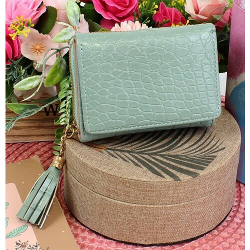 фото Кошелек 096-green, фактура гладкая, зеленый m&w 2021