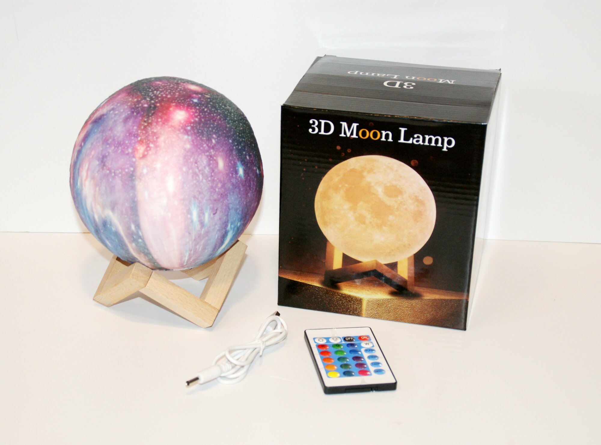 Беспроводный сенсорный светильник Луна 3D-шар Moon Lamp 15 см на деревянной подставке с пультом управления - фотография № 13