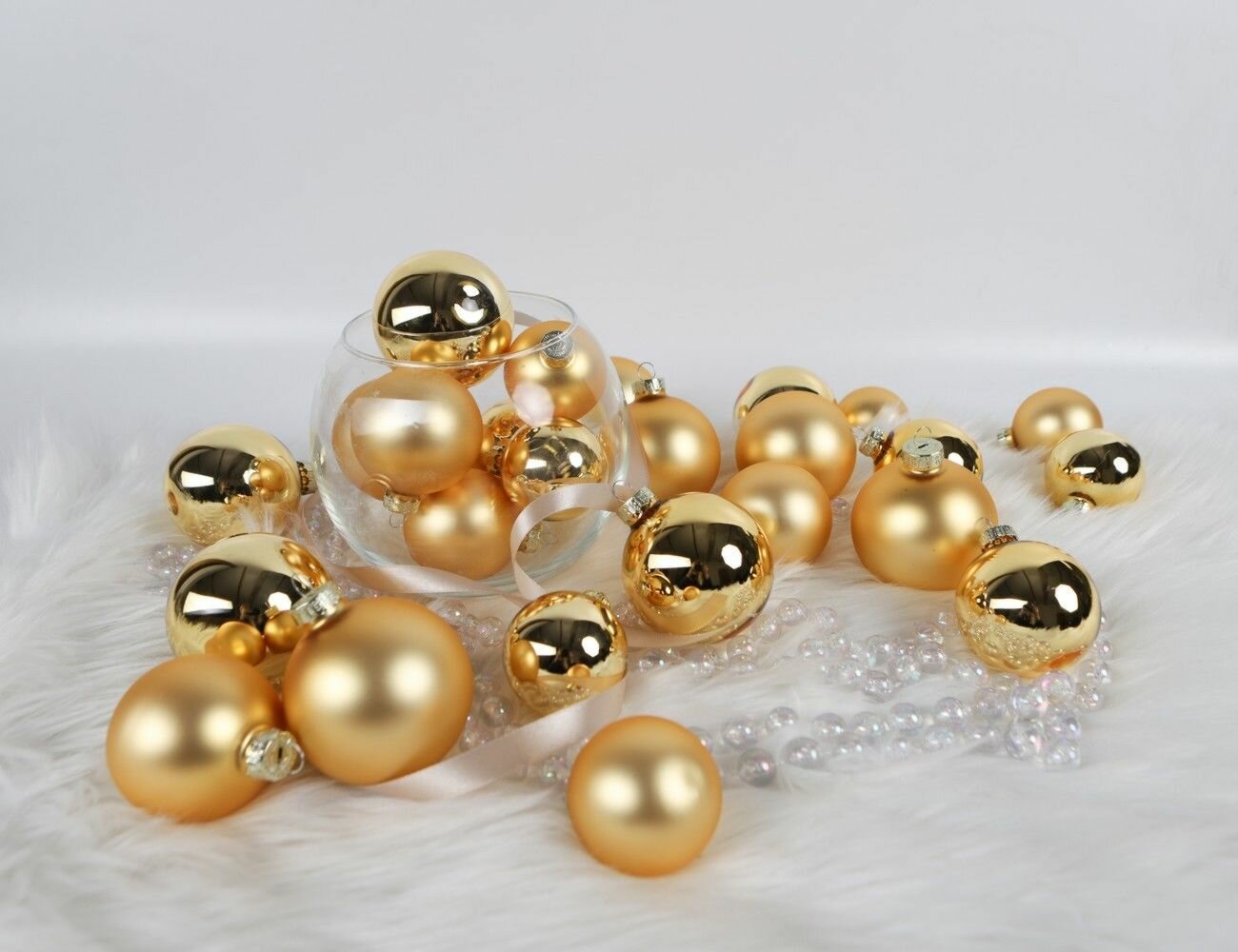 Набор стеклянных шаров магия оттенка - золото рождества, золотые, глянцевые и матовые, 5-7 см, 26 шт, Triumph Tree 1028673/86451