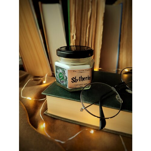 Ароматическая свеча TST Слизерин, 100 мл.