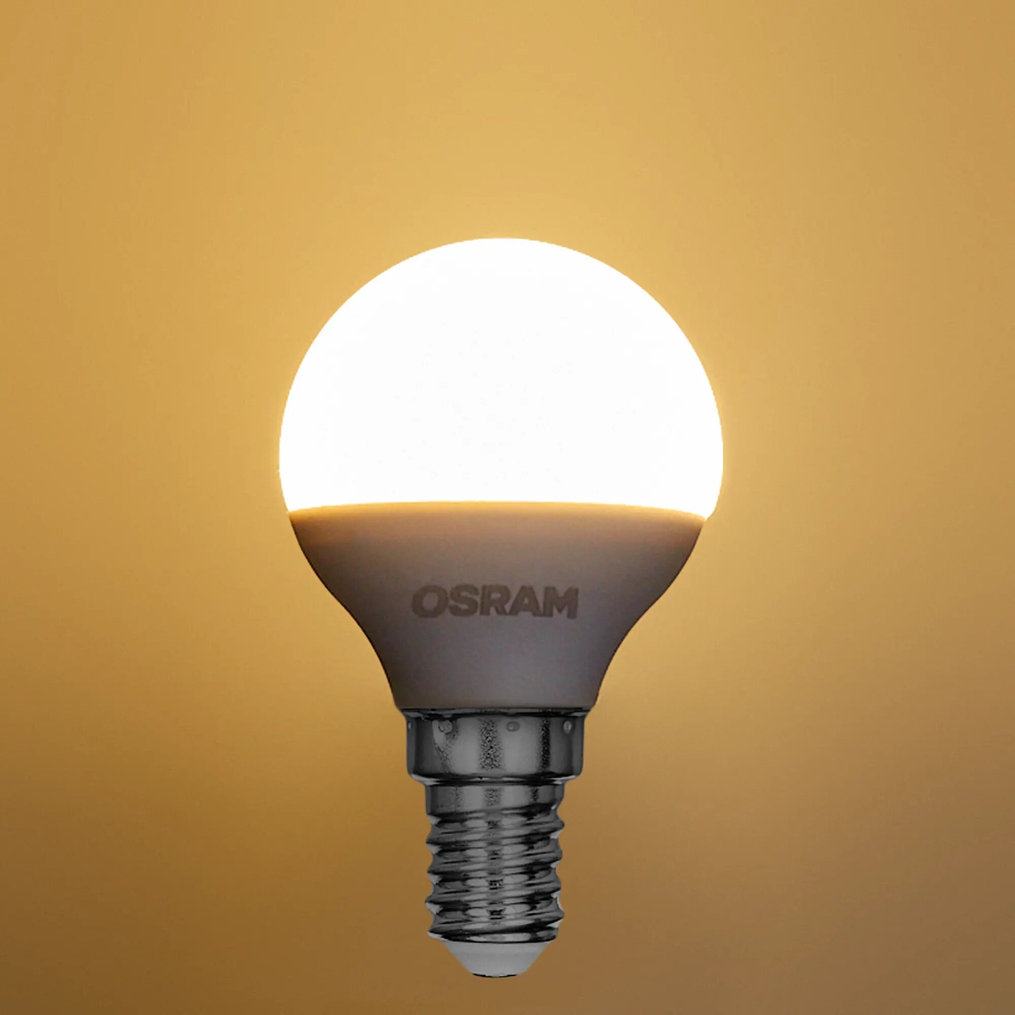 Лампа светодиодная Osram шар 7Вт 600Лм E14 теплый белый свет