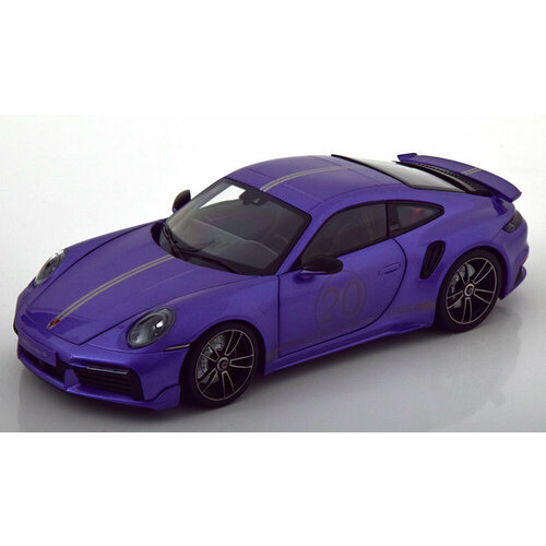 Porsche 911 (992) turbo s coupe 2021 purple metallic