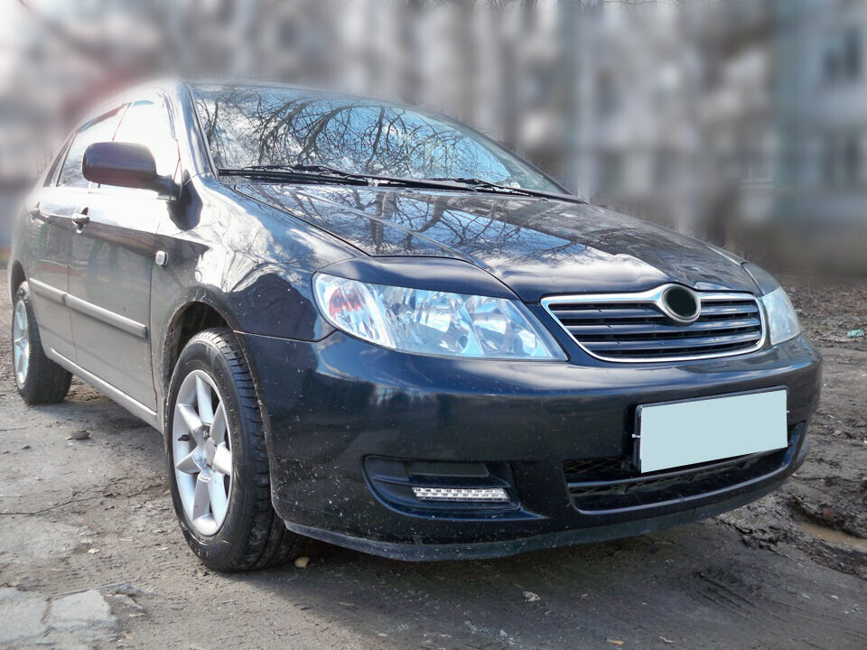 Реснички на фары (широкие) для Toyota Corolla NZE 120 2000-2007