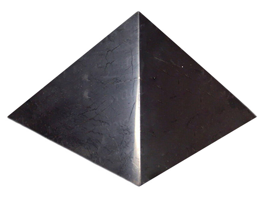 Пирамида из шунгита полированная, размер основания 140-145мм РадугаКамня