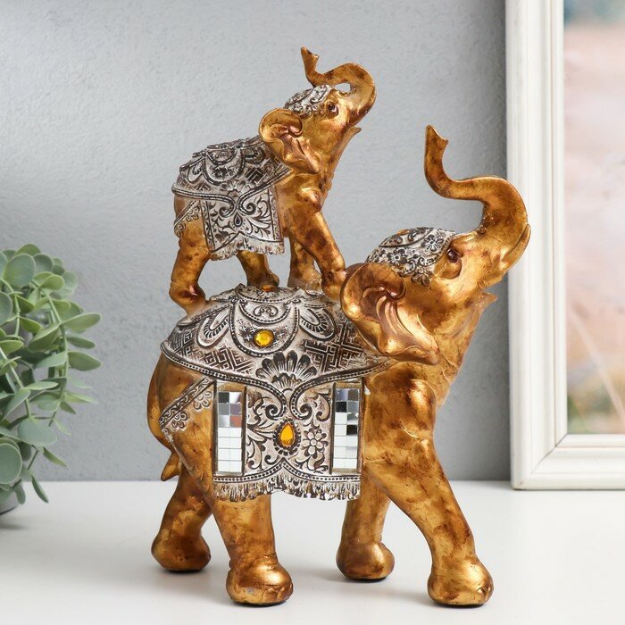 Sima-land Сувенир полистоун "Слон со слонёнком на спине - попона с узорами и янтарём" 18,5х9х25,5 см