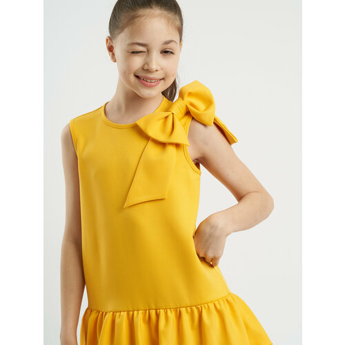 Платье нарядное, размер 140, желтый
