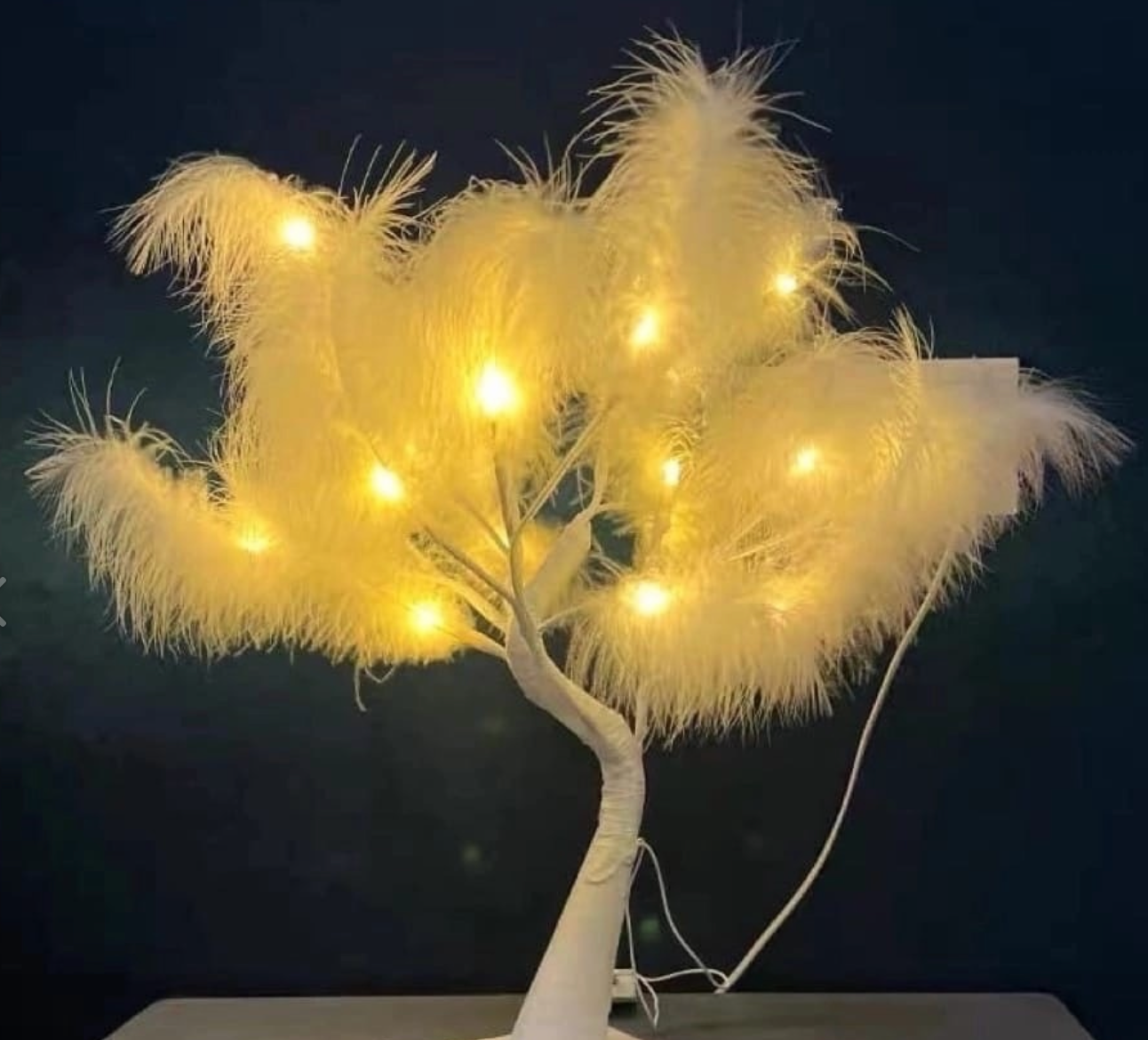 Светильник ночник в виде дерева / Светильник с перьями - фотография № 2