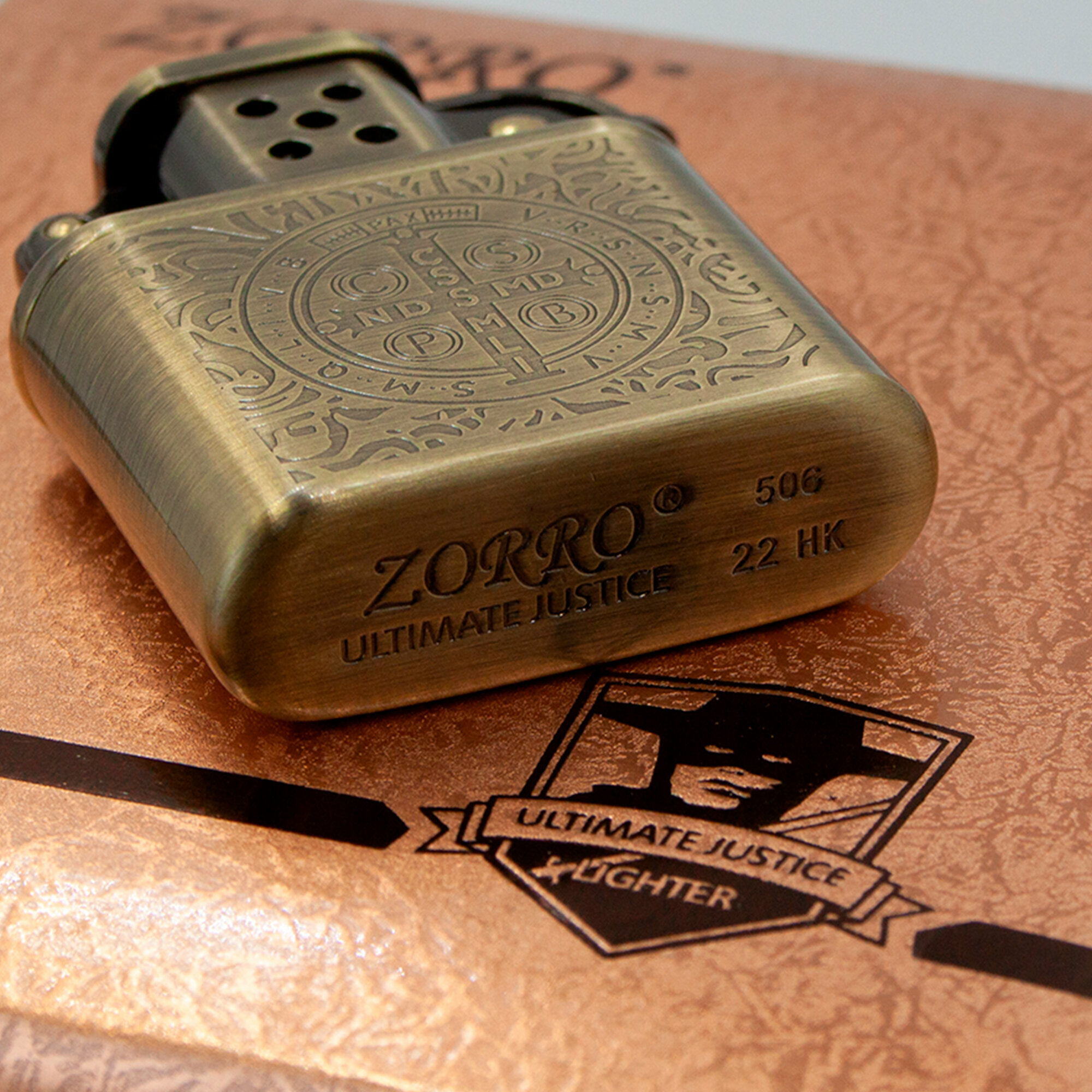 Зажигалка бензиновая подарочная Zorro Contantine - фотография № 10