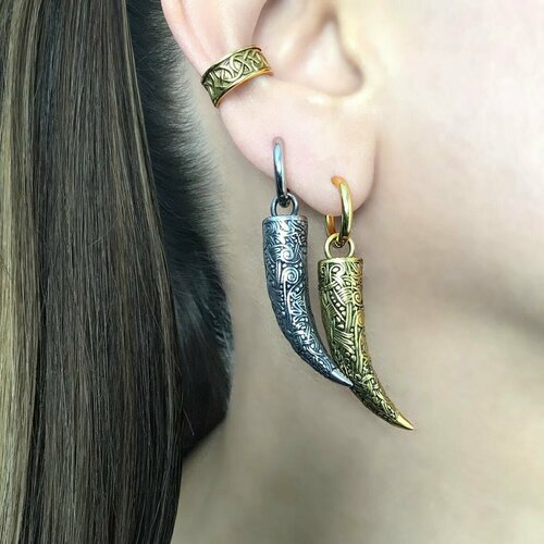 фото Серьги моносерьга бижутерия конго с подвеской "рог изобилия" одиночная серьга кольцо хупы длинные готика висячие змея дракон готические серебро 925 кресты женские мужские для подростков протяжки анимекаффы, размер/диаметр 50 мм, серебряный starfallshop