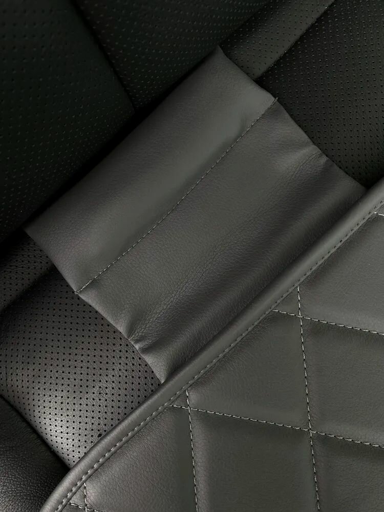 Защитная накидка под детское автокресло (бустер) Carstoris, цвет: темно-серый