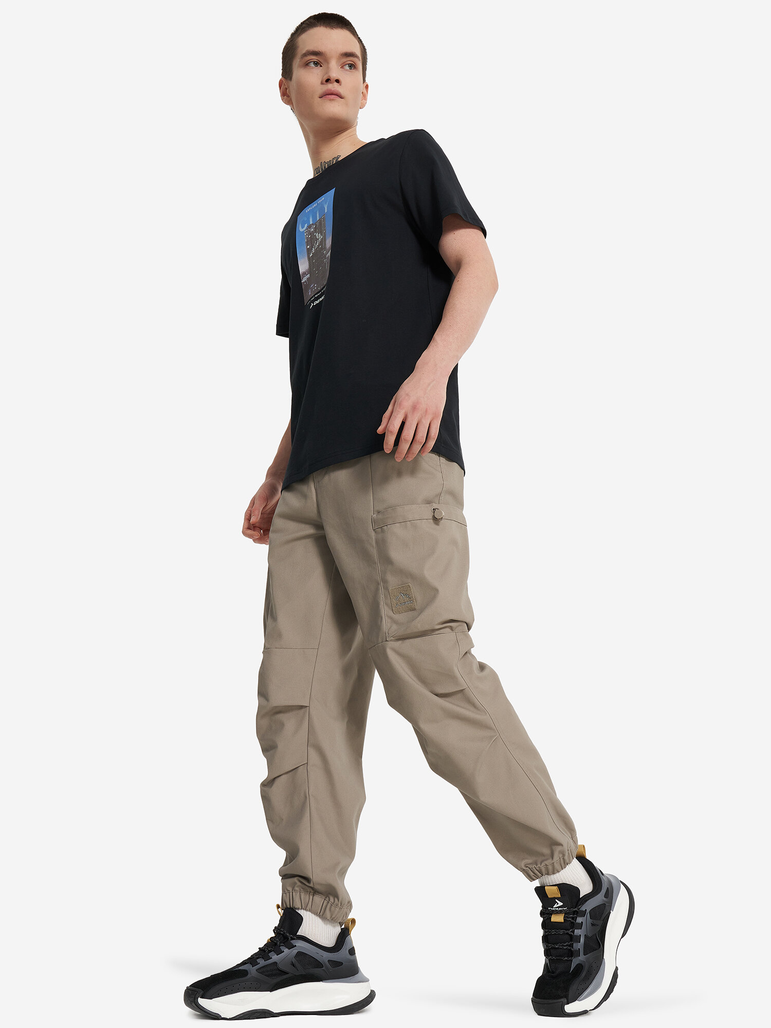 Футболка Demix, размер 50, черный — фото 1