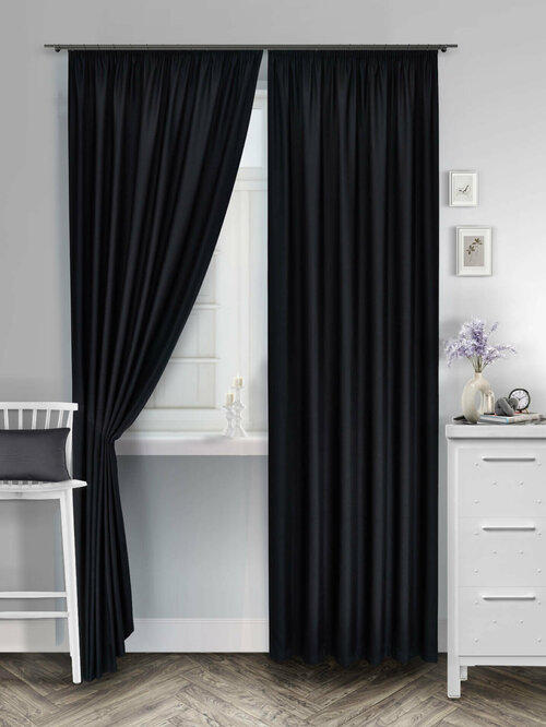 Комплект штор для комнаты блэкаут рогожка на ленте 60 мм, две портьеры общей шириной 400 см и высотой 250 см, черный цвет