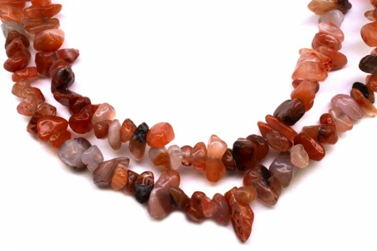 Каменная крошка Сердолик природный окрашенный около 5-8мм отверстие 08мм цвет оранжевый 522-030 1 нить (около 39см около 90шт)