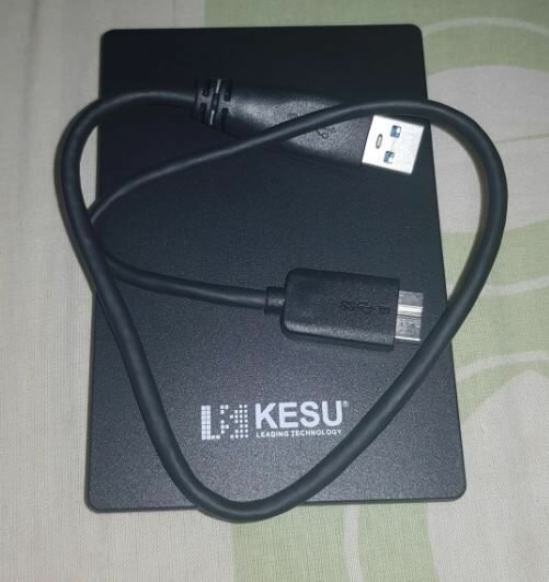 "KESU HDD 2,5" - внешний жесткий диск на 500 ГБ с интерфейсом USB 3,0