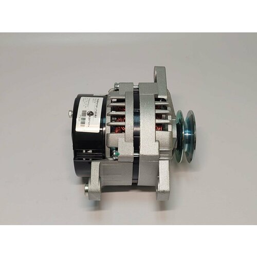 Генератор УМЗ 4213-4216 14V 135А одноручьевой с поликарбоновым приводом