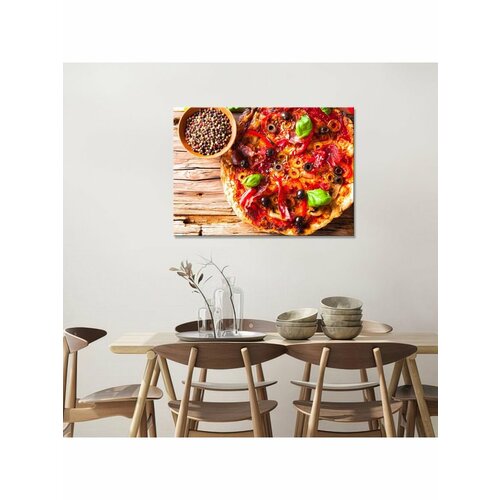 Картина на холсте с подрамником Пицца на фоне дерева 50х70