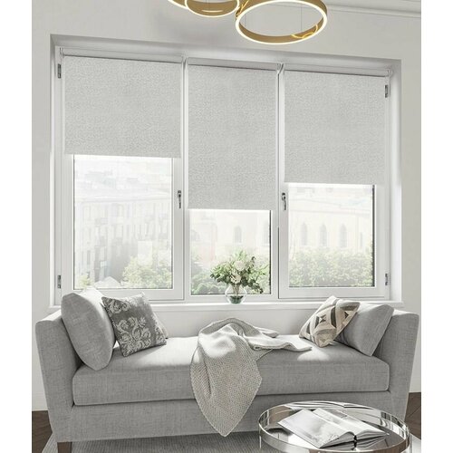 Рулонная штора на окно Блэкаут 42.5х175 см, кристалл серый. Рулонные жалюзи для комнаты, спальни, кухни, детской, гостинной