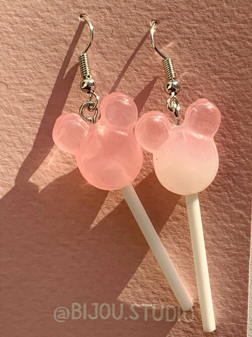 Серьги двусторонние BIJOU.STUDIO Серьги Chupa Chups, белый, розовый