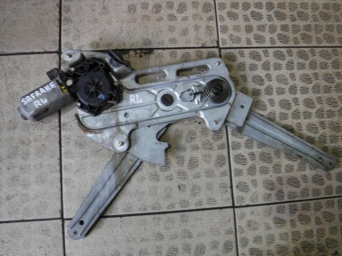 Стеклоподъемник электр. задний левый Renault Safrane I (1992 — 1996) 7700809801
