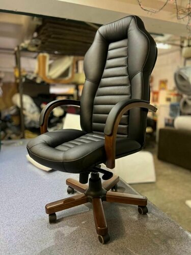 Изображение товара Офисное кресло Идея Лагуна МП эко кожа черная , компьютерное кресло