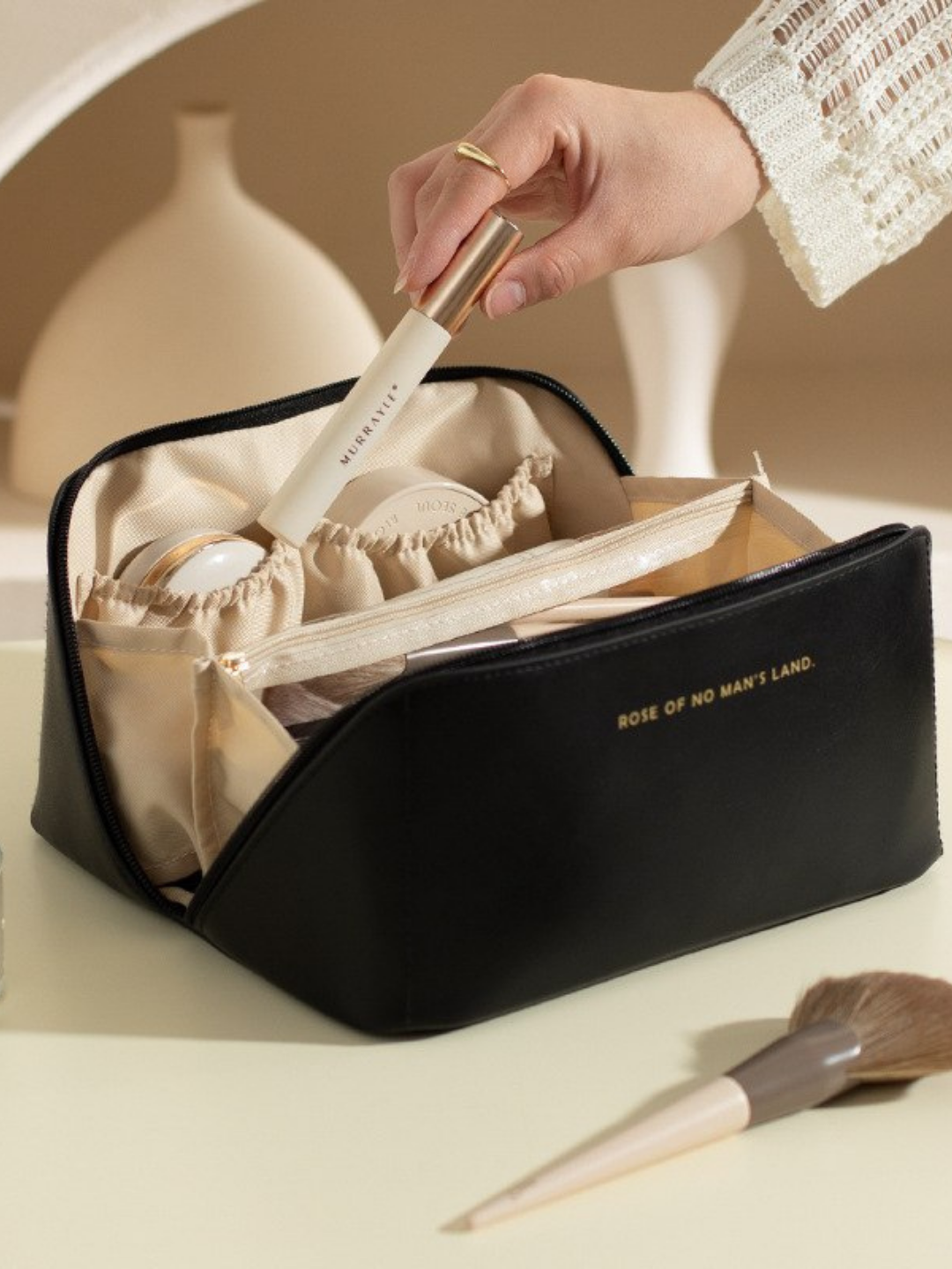 Косметичка ширина: 11 см., высота: 11 см., длина: 24 см., , черный — фото 1