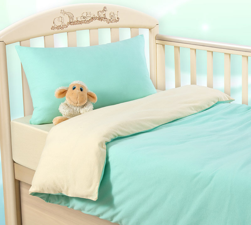 Детское однотонное постельное белье в кроватку 120х60 с простыней на резинке 60x120