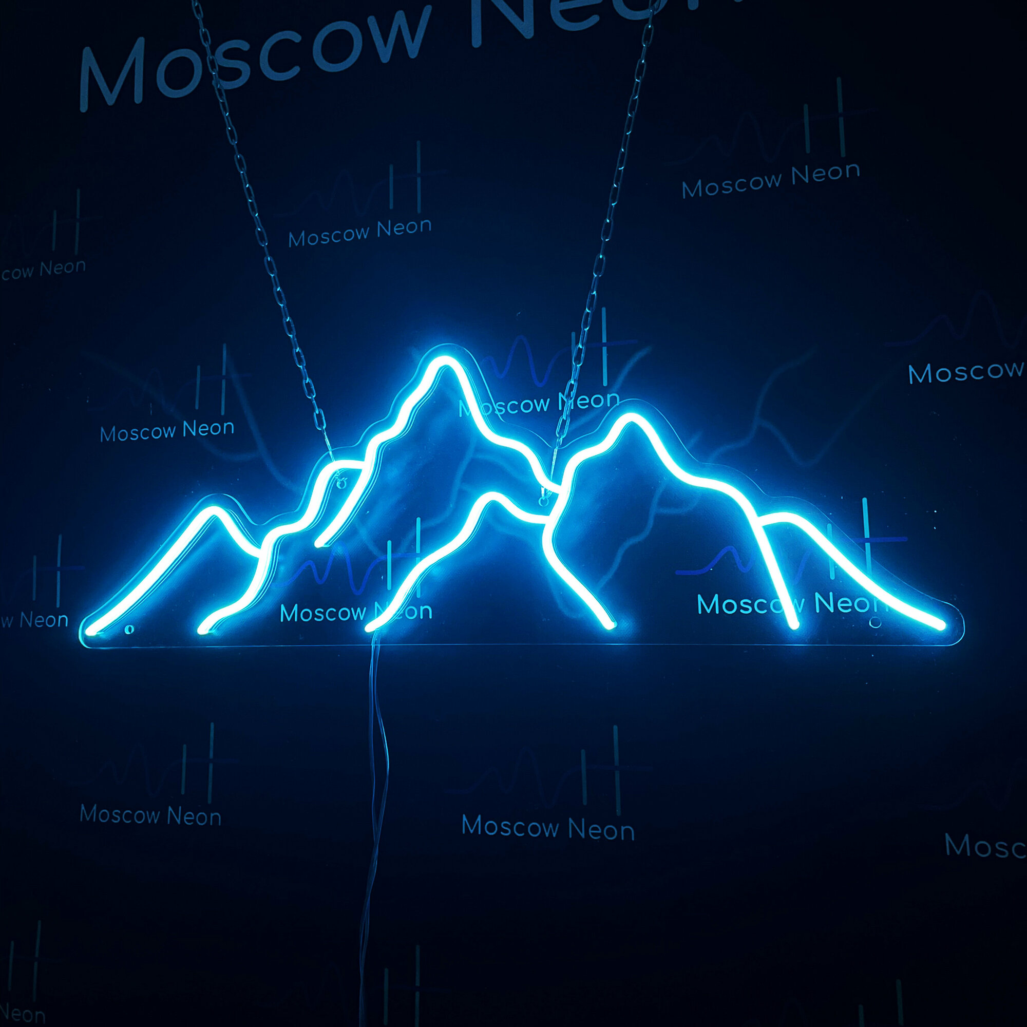 Неоновый светильник / Неоновая светодиодная вывеска на стену / Настенная неоновая лампа "Горы" для дома, 90 х 32 см. — фото 1