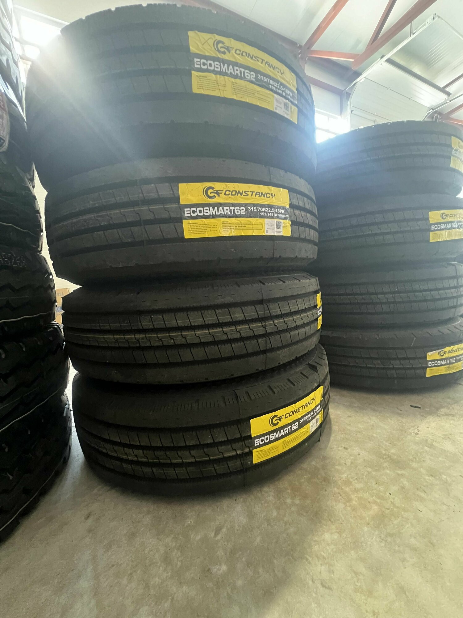 Constancy Ecosmart 62 315/70/R225 152/148M 18PR