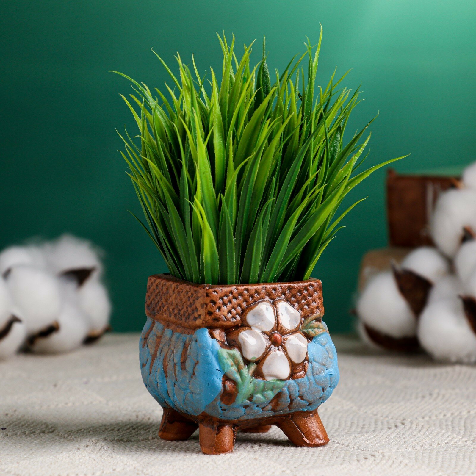 Горшок TAKE IT EASY " Цветок на ножках" керамика размер 6х6х6см