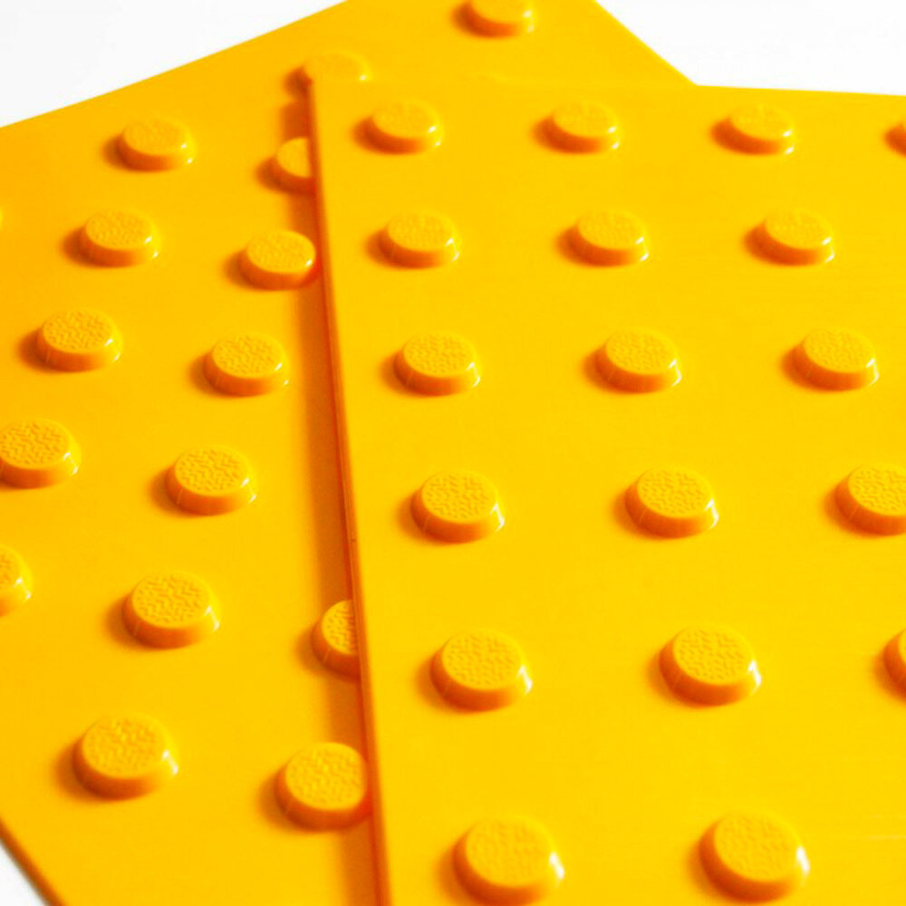 фото Тактильная плитка ПВХ конус шахматка 300х300х5,5 мм желтая