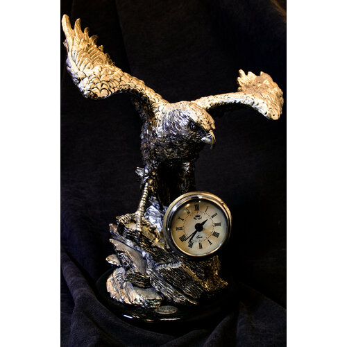 Статуэтка орел парящий