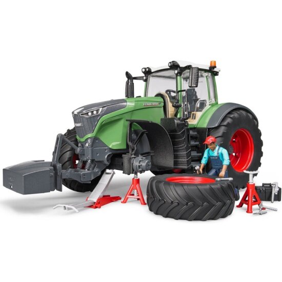 Масштабная модель Bruder 04-041 Трактор Fendt 1050 Vario с фигуркой и аксессуарами